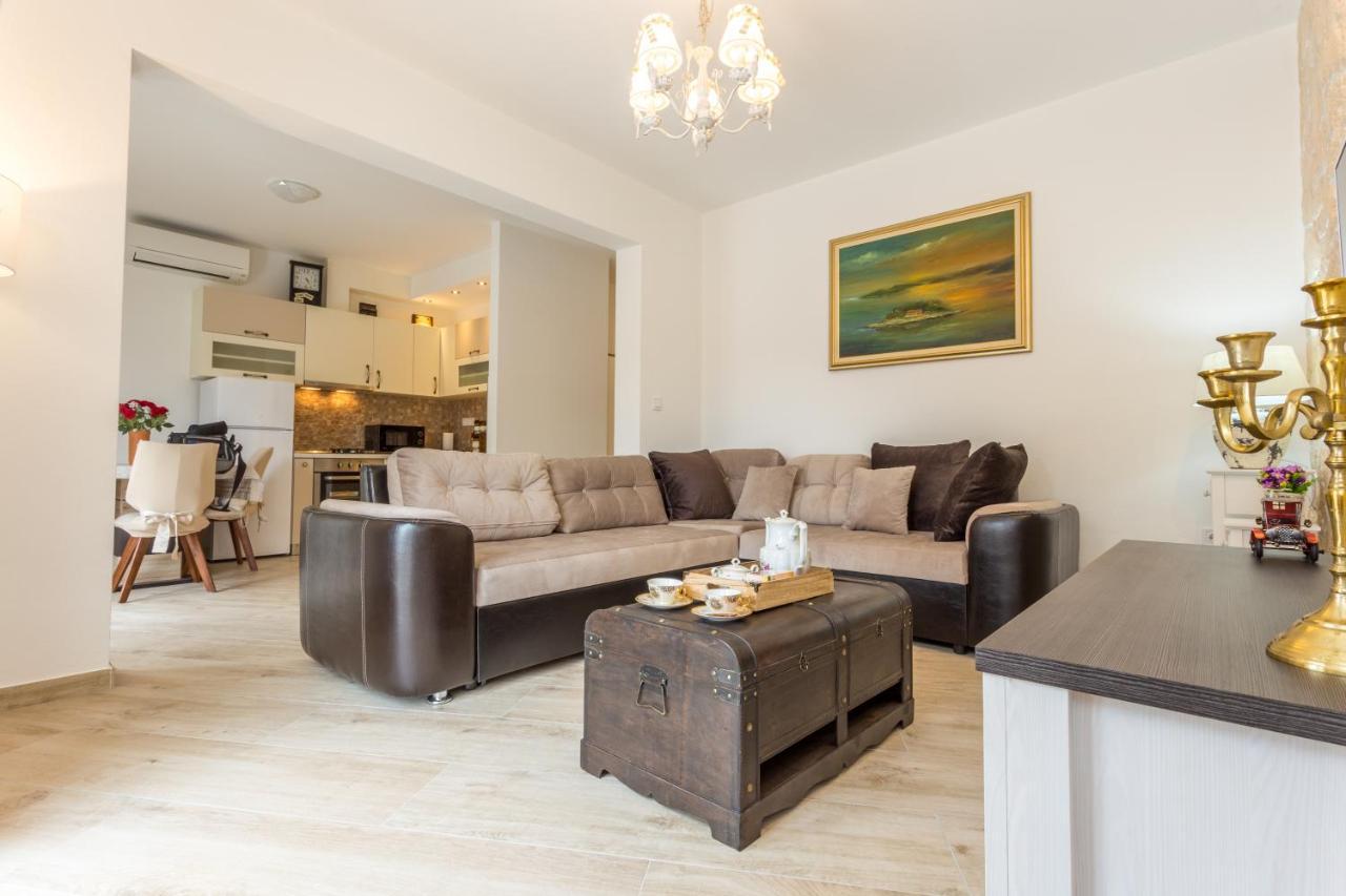 Villa Capitis In The Center- Luxury Apartment With Swimming Pool Hvar Town Exteriér fotografie