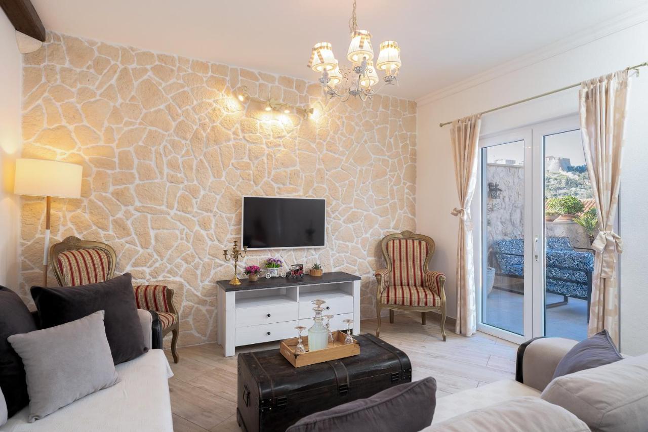 Villa Capitis In The Center- Luxury Apartment With Swimming Pool Hvar Town Exteriér fotografie