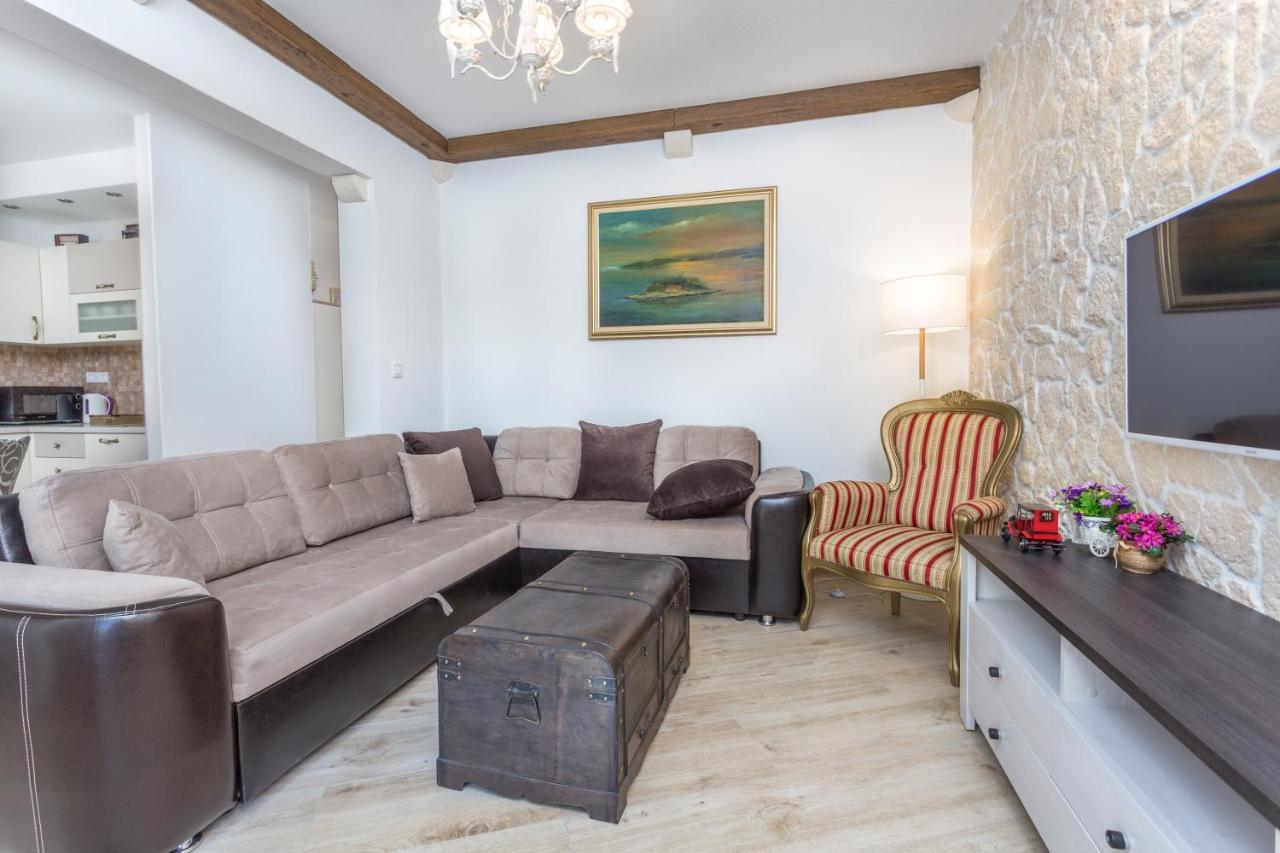 Villa Capitis In The Center- Luxury Apartment With Swimming Pool Hvar Town Exteriér fotografie